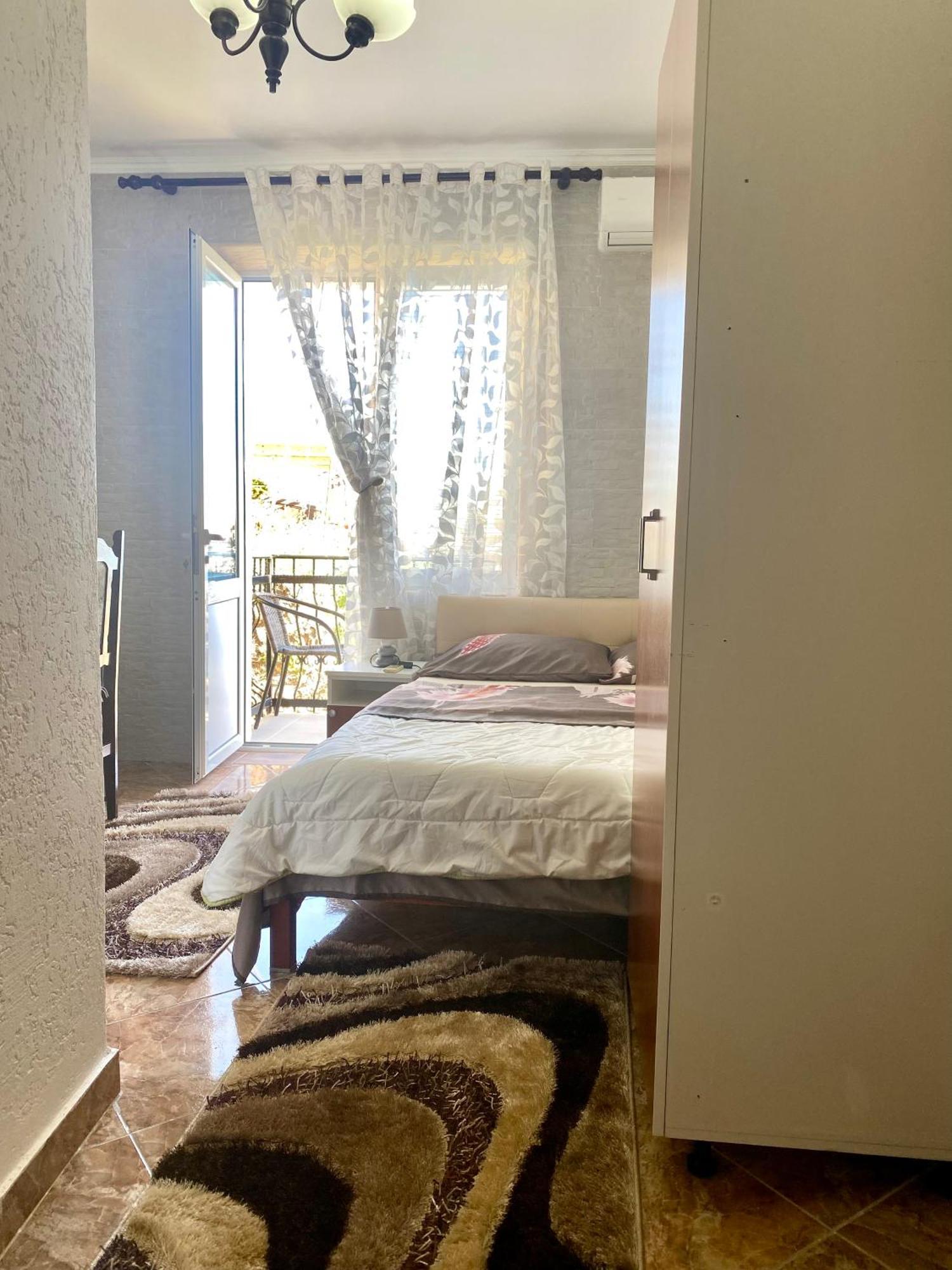 Apartments Zuto Улцин Екстериор снимка