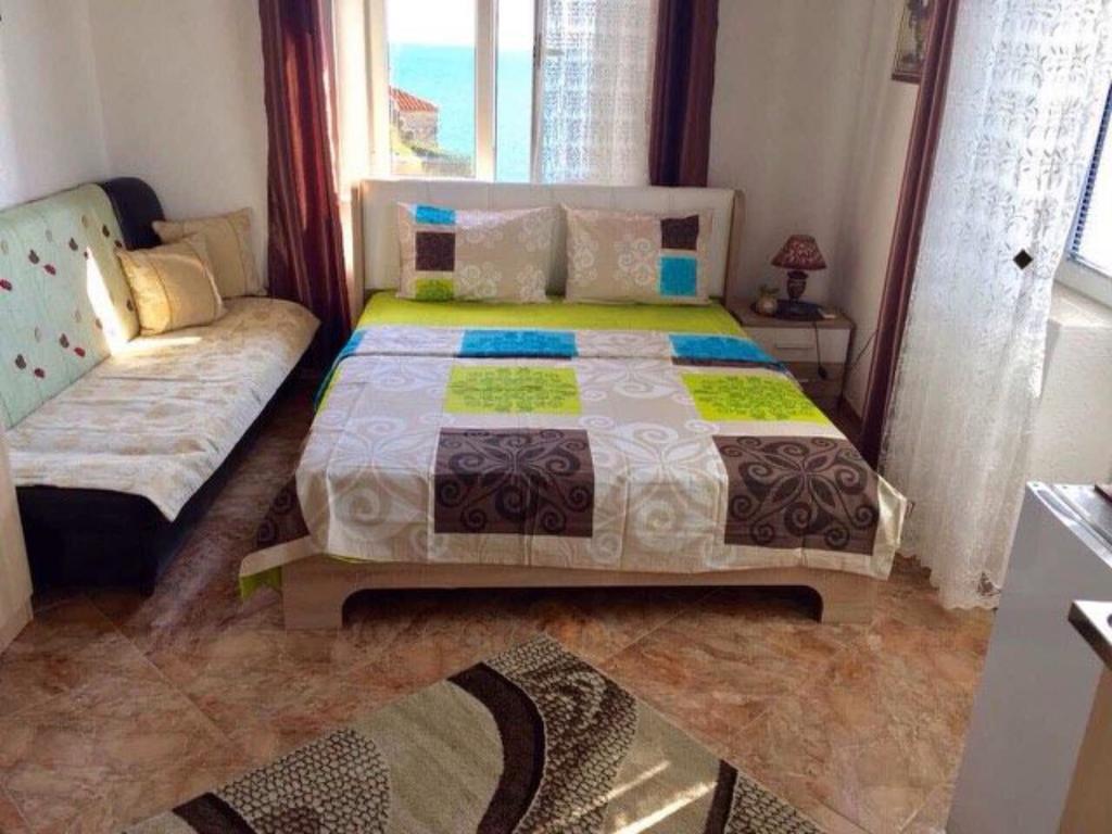 Apartments Zuto Улцин Екстериор снимка