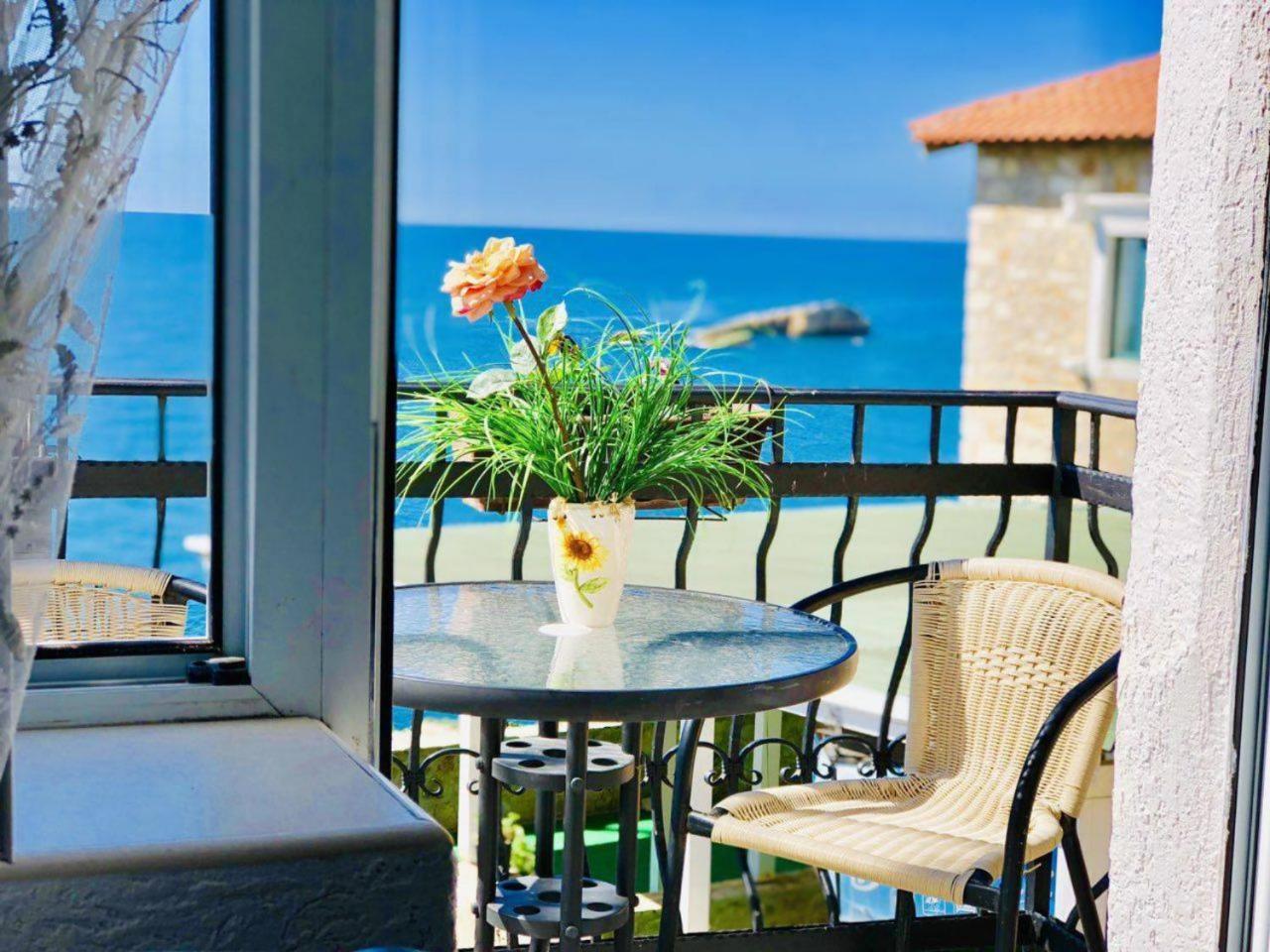 Apartments Zuto Улцин Екстериор снимка