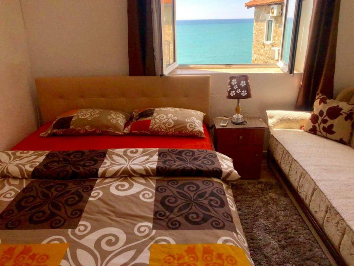 Apartments Zuto Улцин Екстериор снимка