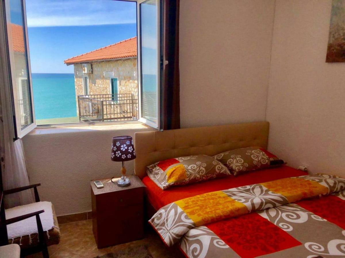 Apartments Zuto Улцин Екстериор снимка