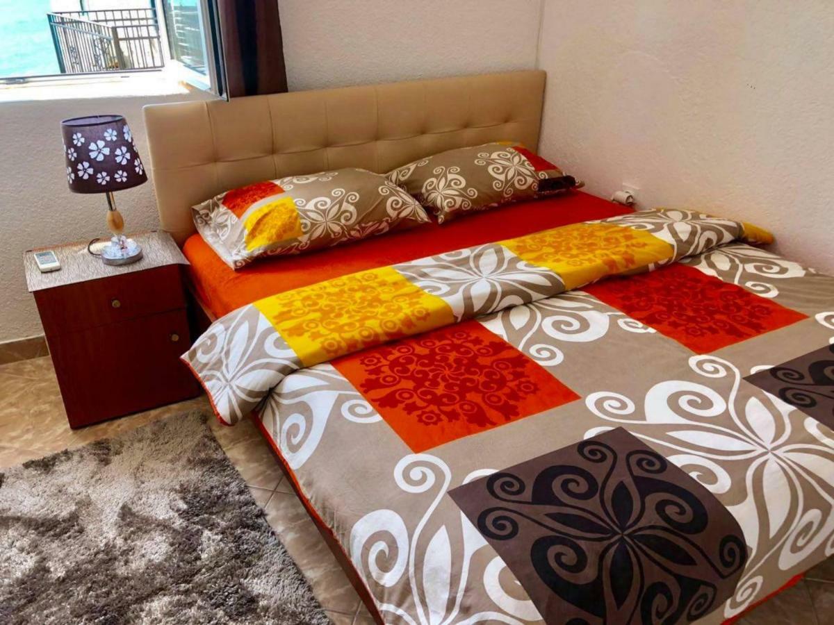 Apartments Zuto Улцин Екстериор снимка