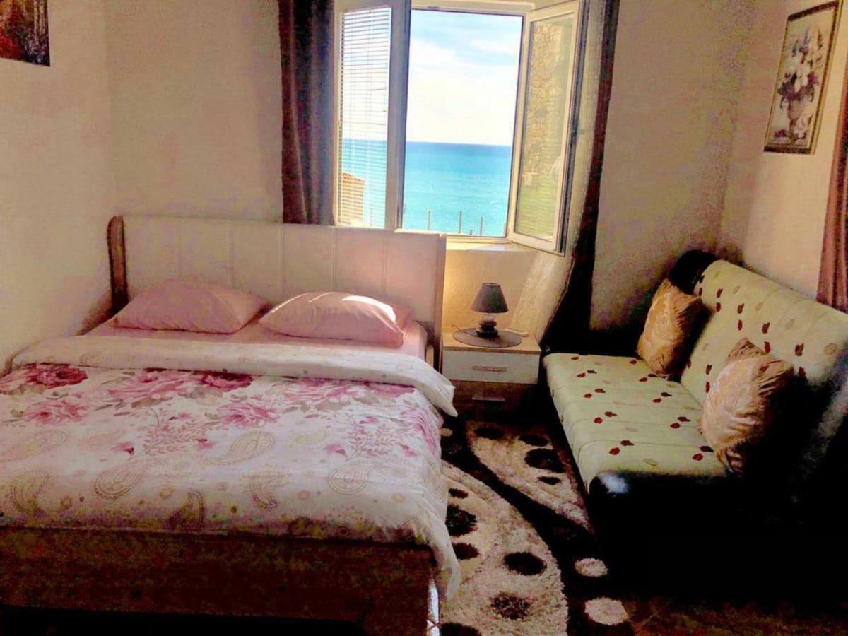 Apartments Zuto Улцин Екстериор снимка